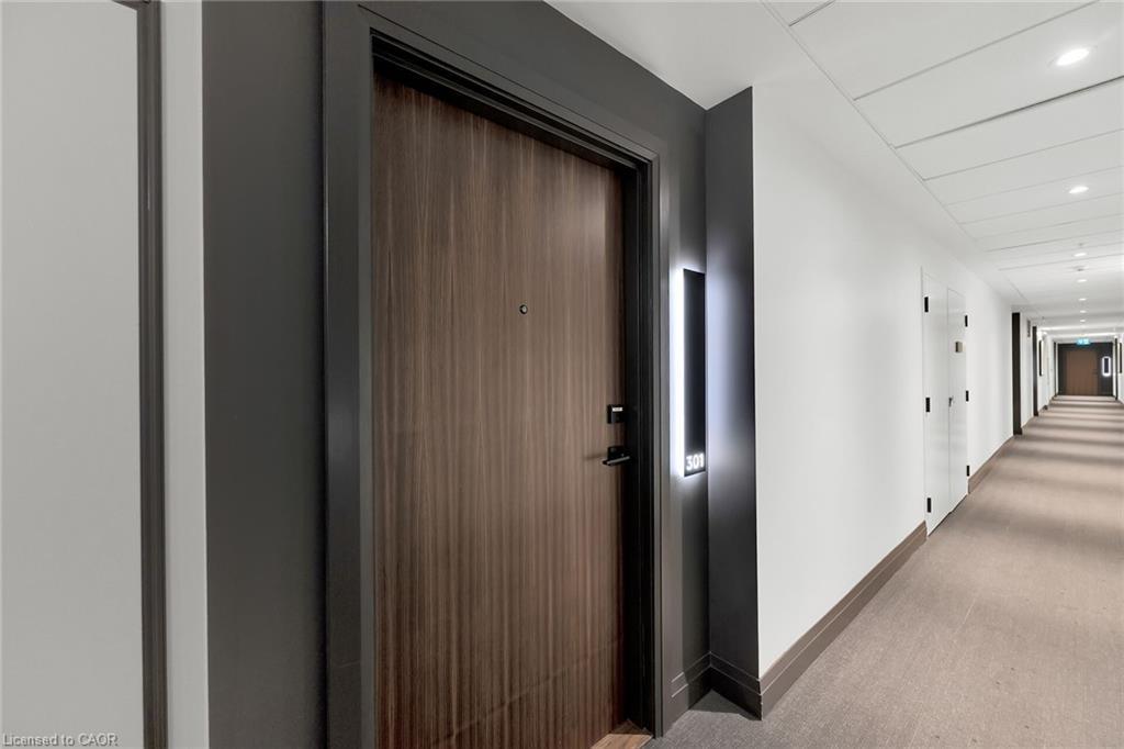 301-121 Highway 8, Stoney Creek, ON - Indoor Photo Showing Other Room