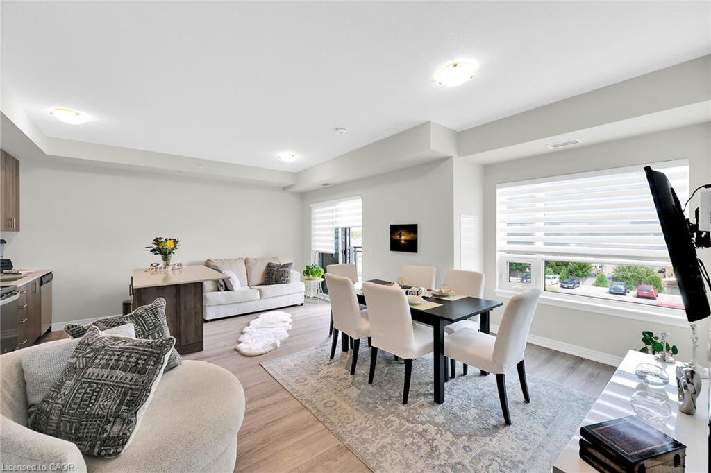 301-121 Highway 8, Stoney Creek, ON - Indoor