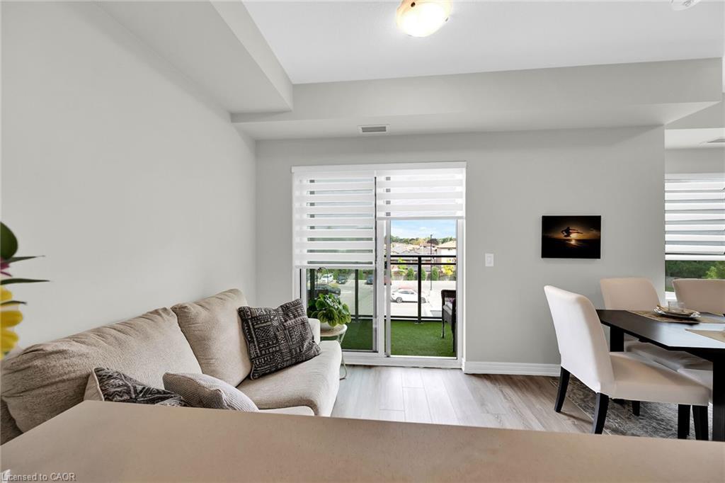 301-121 Highway 8, Stoney Creek, ON - Indoor