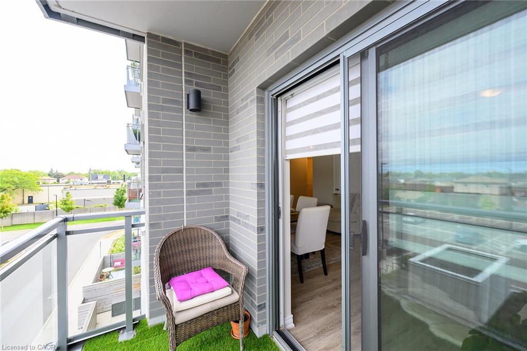 301-121 Highway 8, Stoney Creek, ON - Outdoor With Exterior