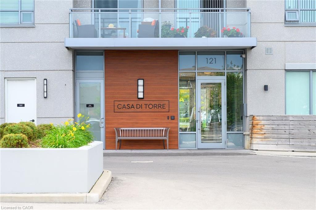 301-121 Highway 8, Stoney Creek, ON - Outdoor