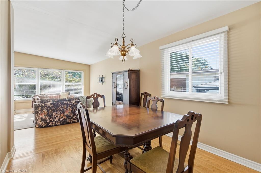 106 Fielding Crescent, Hamilton, ON - Indoor Photo Showing Dining Room