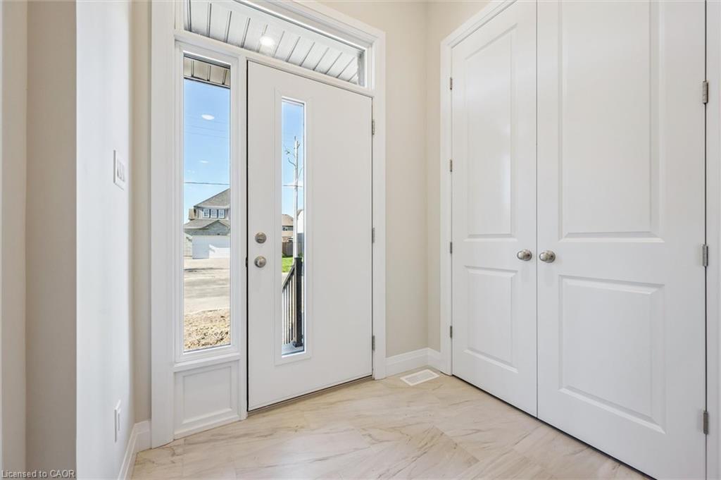 111 Catherine Street, New Hamburg, ON - Indoor Photo Showing Other Room