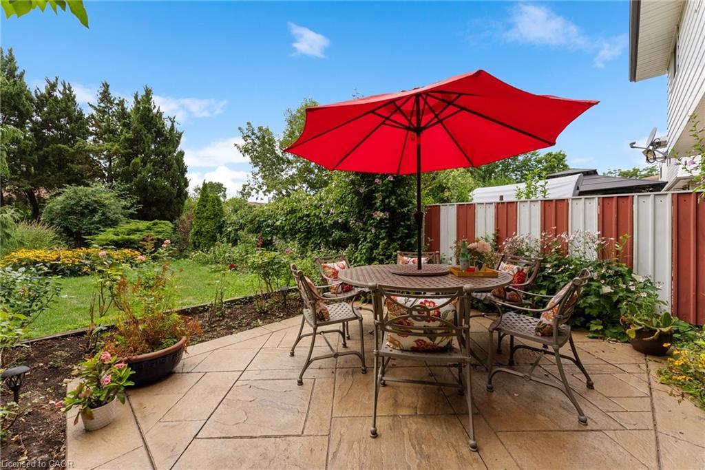 104 Berkindale Drive, Hamilton, ON - Outdoor With Deck Patio Veranda