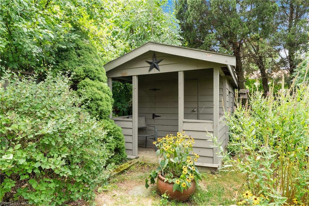 104 Berkindale Drive, Hamilton, ON - Outdoor