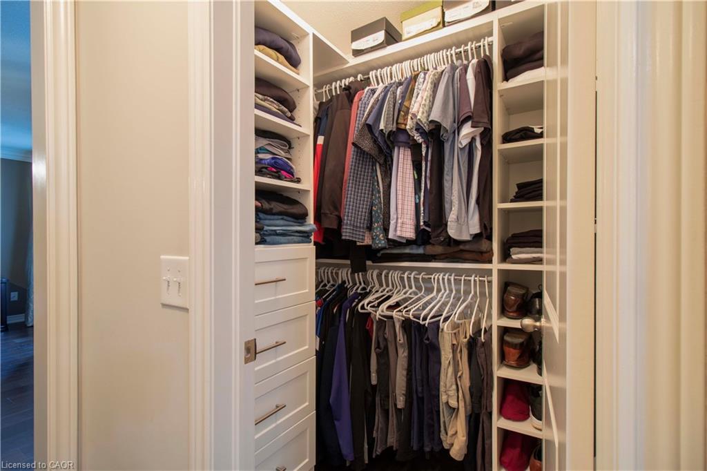 80 Sutherland Crescent, Ancaster, ON - Indoor With Storage