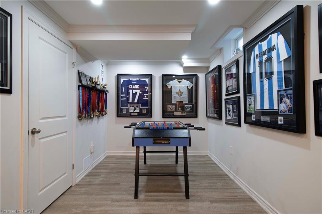 80 Sutherland Crescent, Ancaster, ON - Indoor Photo Showing Other Room