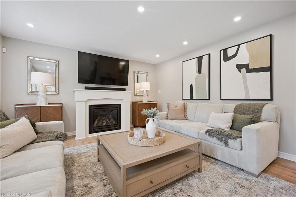38 Baxter Drive, Guelph, ON - Indoor Photo Showing Living Room With Fireplace