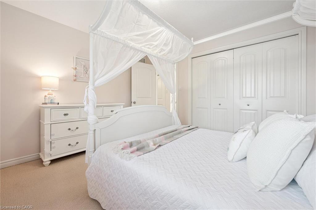 38 Baxter Drive, Guelph, ON - Indoor Photo Showing Bedroom