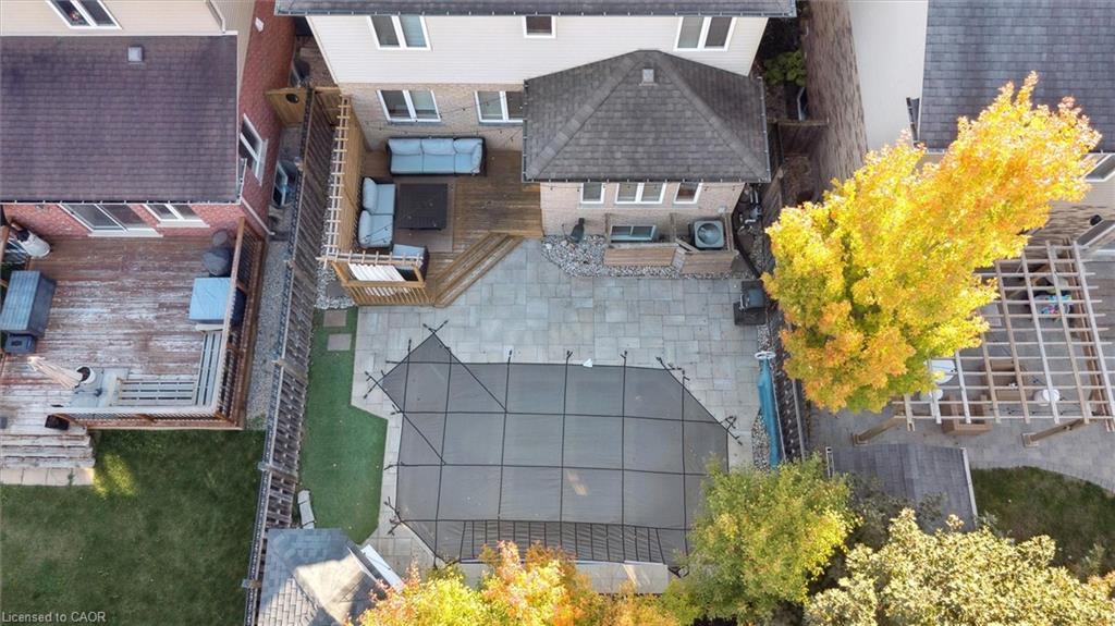 38 Baxter Drive, Guelph, ON - Outdoor