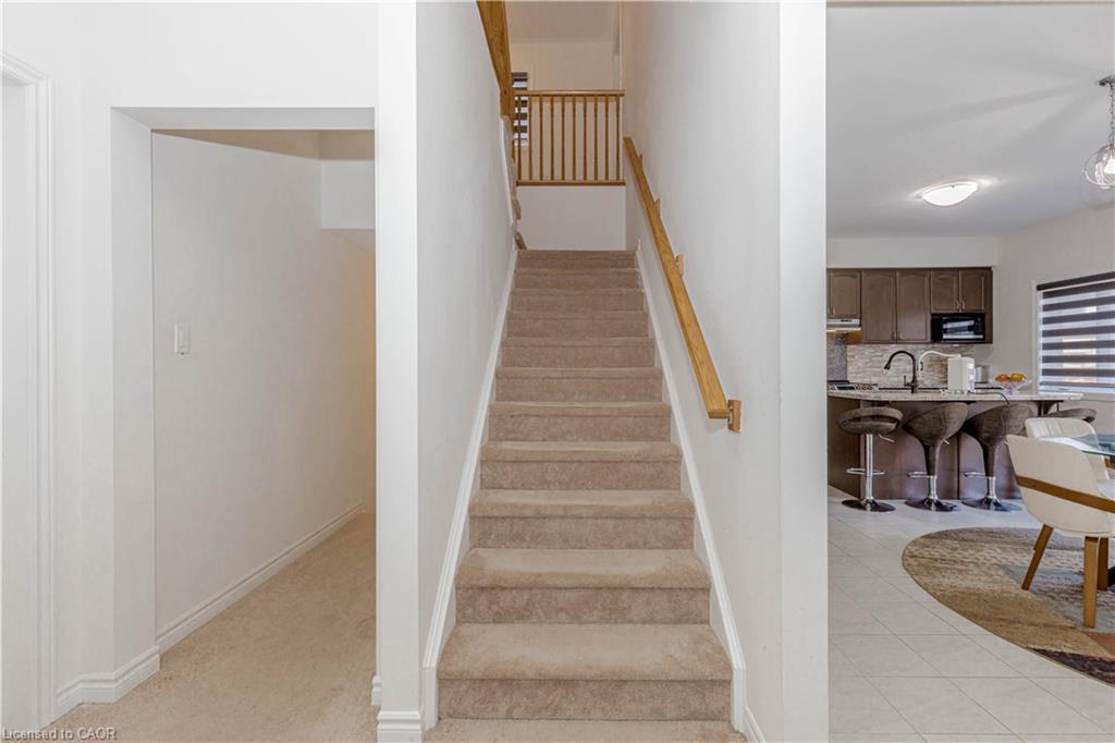 55 Scenic Ridge Gate, Paris, ON - Indoor Photo Showing Other Room