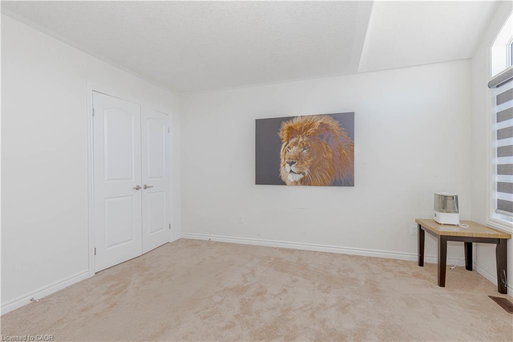 55 Scenic Ridge Gate, Paris, ON - Indoor Photo Showing Other Room