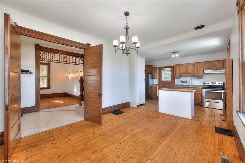 21 Huron Road, Mitchell, ON - Indoor Photo Showing Kitchen
