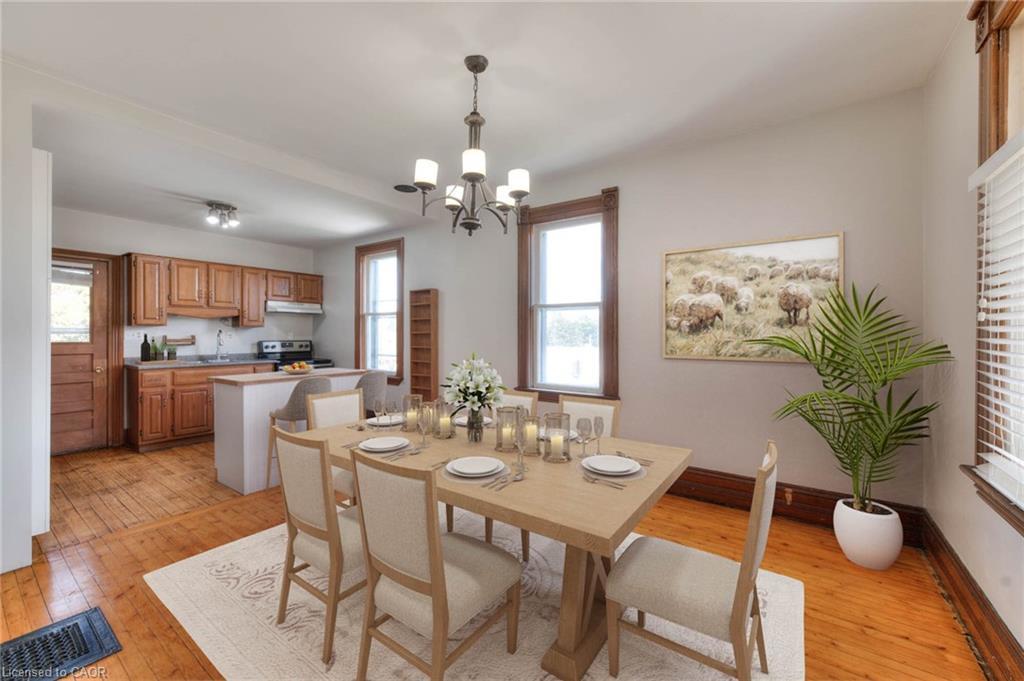 21 Huron Road, Mitchell, ON - Indoor Photo Showing Dining Room