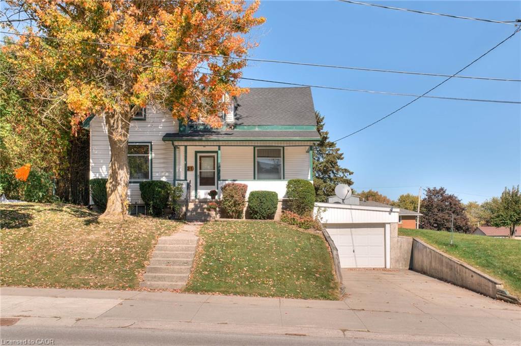 21 Huron Road, Mitchell, ON - Outdoor