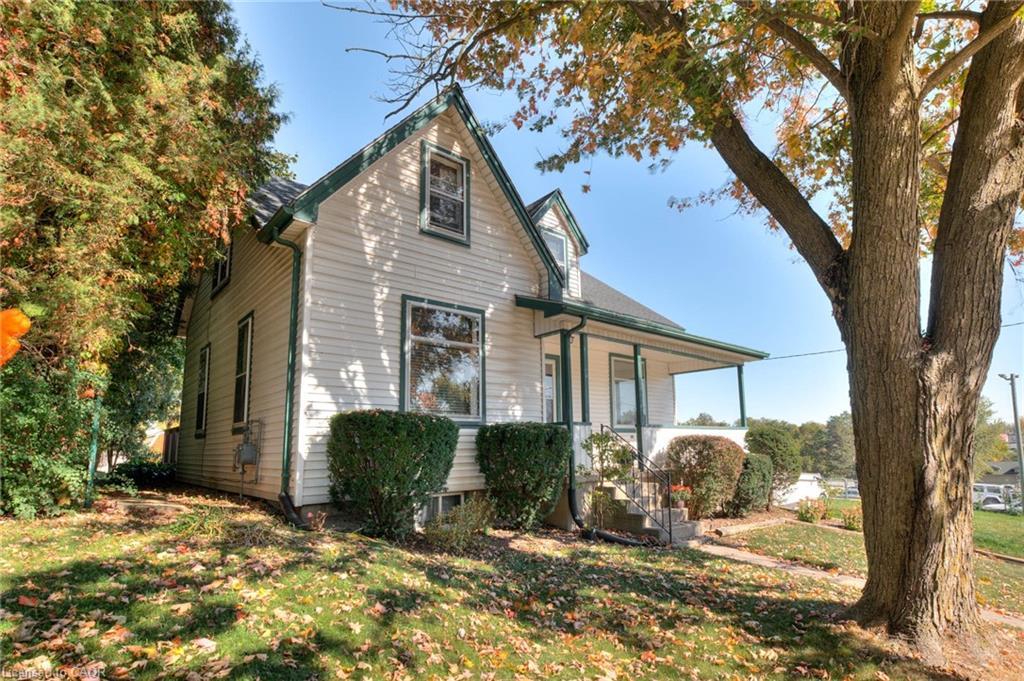 21 Huron Road, Mitchell, ON - Outdoor