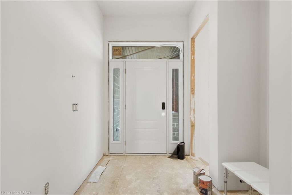 137 Pike Creek Drive, Cayuga, ON - Indoor Photo Showing Other Room