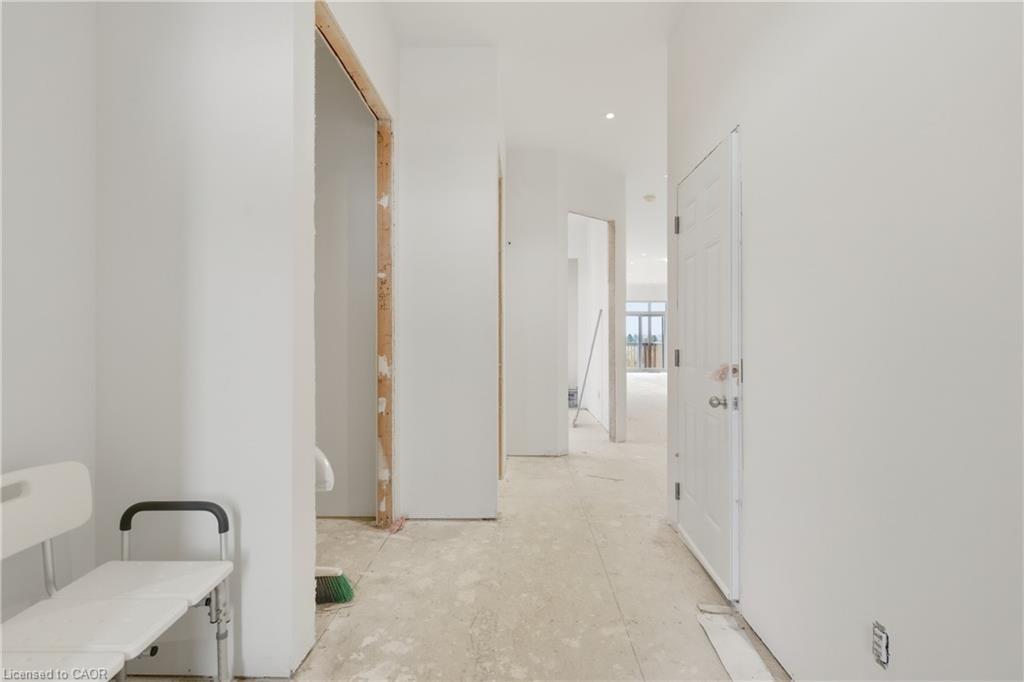 137 Pike Creek Drive, Cayuga, ON - Indoor Photo Showing Other Room