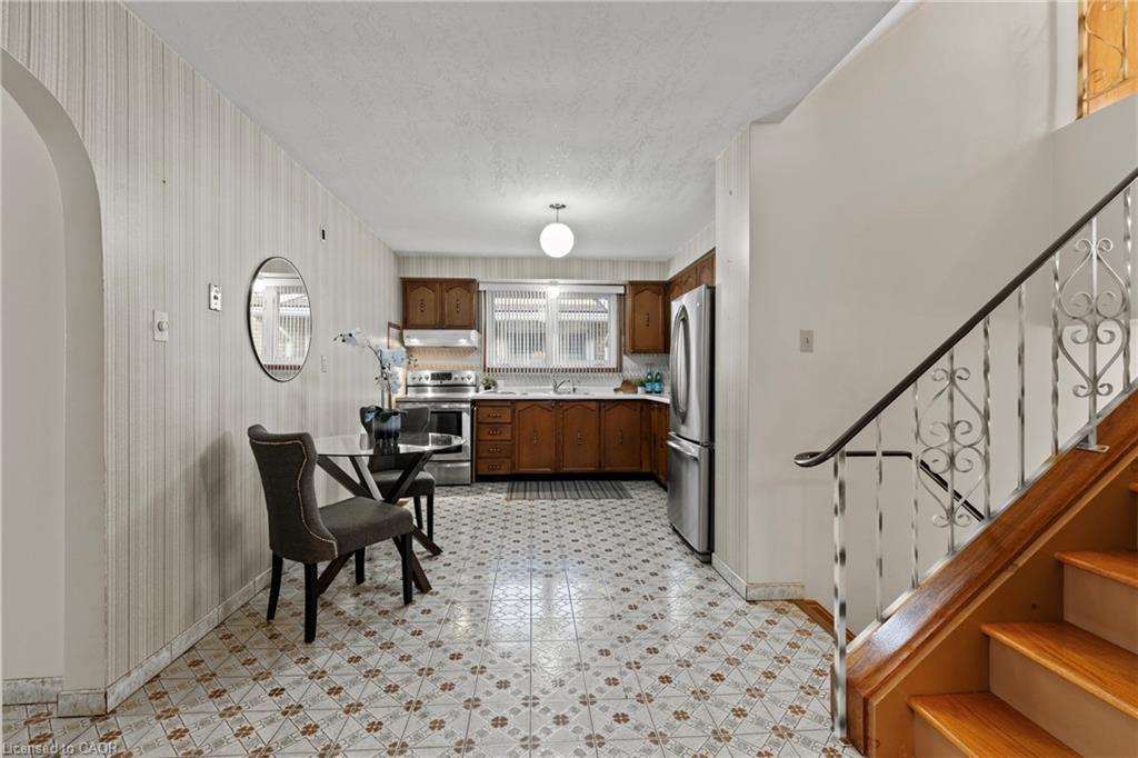 48 Village Drive, Hamilton, ON - Indoor