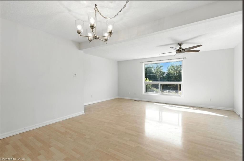 29-11 Grand River Boulevard, Kitchener, ON - Indoor Photo Showing Other Room