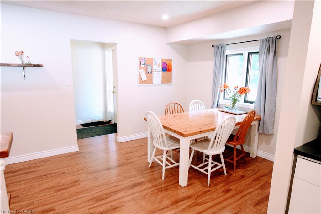 250 Boulton Street, Palmerston, ON - Indoor Photo Showing Dining Room