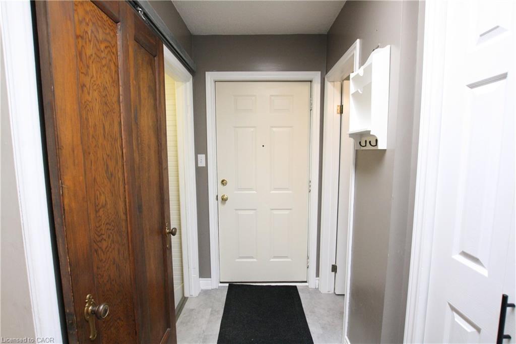 250 Boulton Street, Palmerston, ON - Indoor Photo Showing Other Room