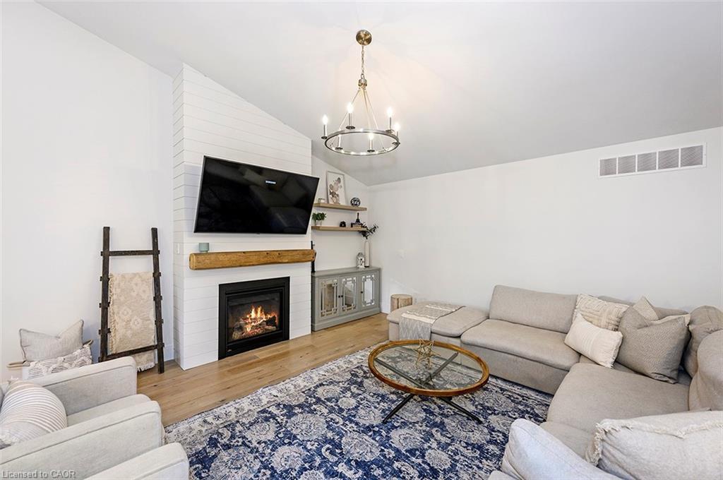 2560 2 Side Road, Burlington, ON - Indoor Photo Showing Living Room With Fireplace