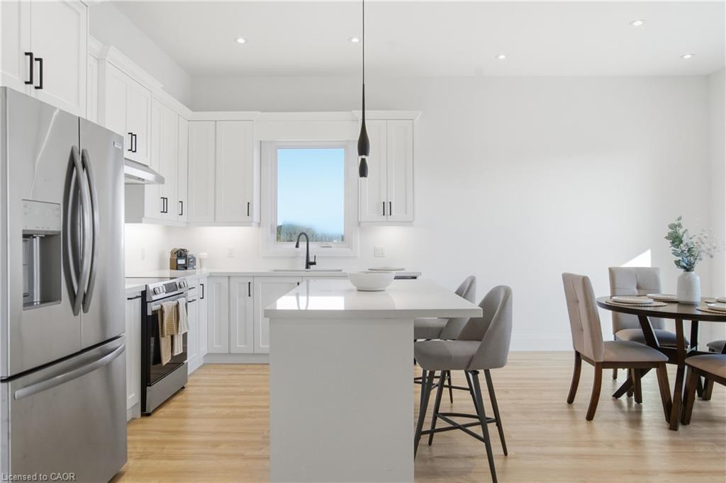 174 Pike Creek Drive, Cayuga, ON - Indoor Photo Showing Other Room