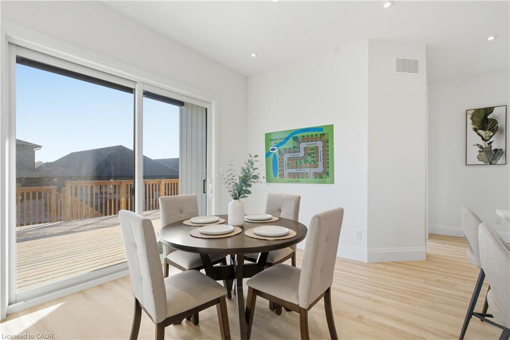 174 Pike Creek Drive, Cayuga, ON - Indoor Photo Showing Dining Room