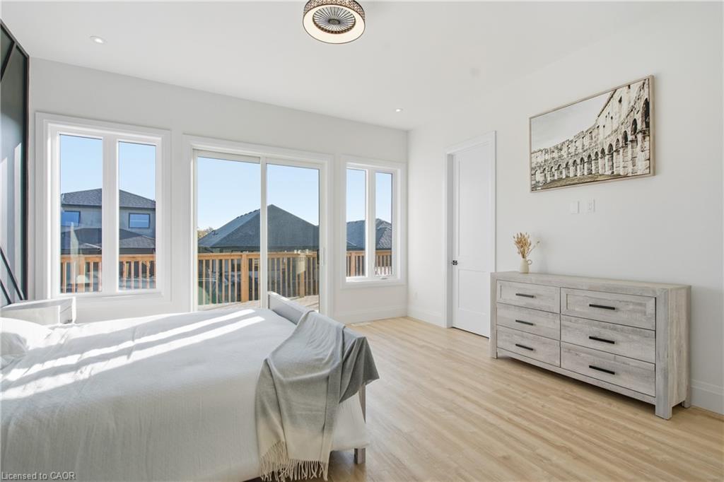 174 Pike Creek Drive, Cayuga, ON - Indoor Photo Showing Bedroom