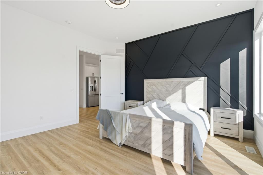 174 Pike Creek Drive, Cayuga, ON - Indoor Photo Showing Bedroom