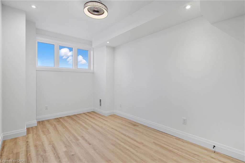 174 Pike Creek Drive, Cayuga, ON - Indoor Photo Showing Other Room