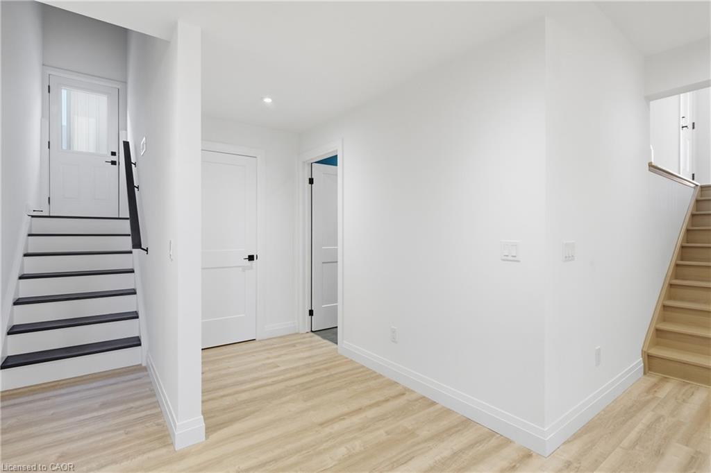 174 Pike Creek Drive, Cayuga, ON - Indoor Photo Showing Other Room