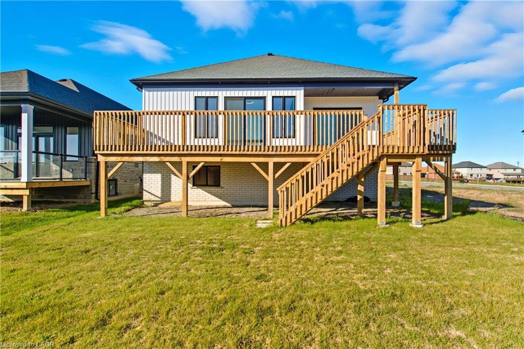 174 Pike Creek Drive, Cayuga, ON - Outdoor With Deck Patio Veranda