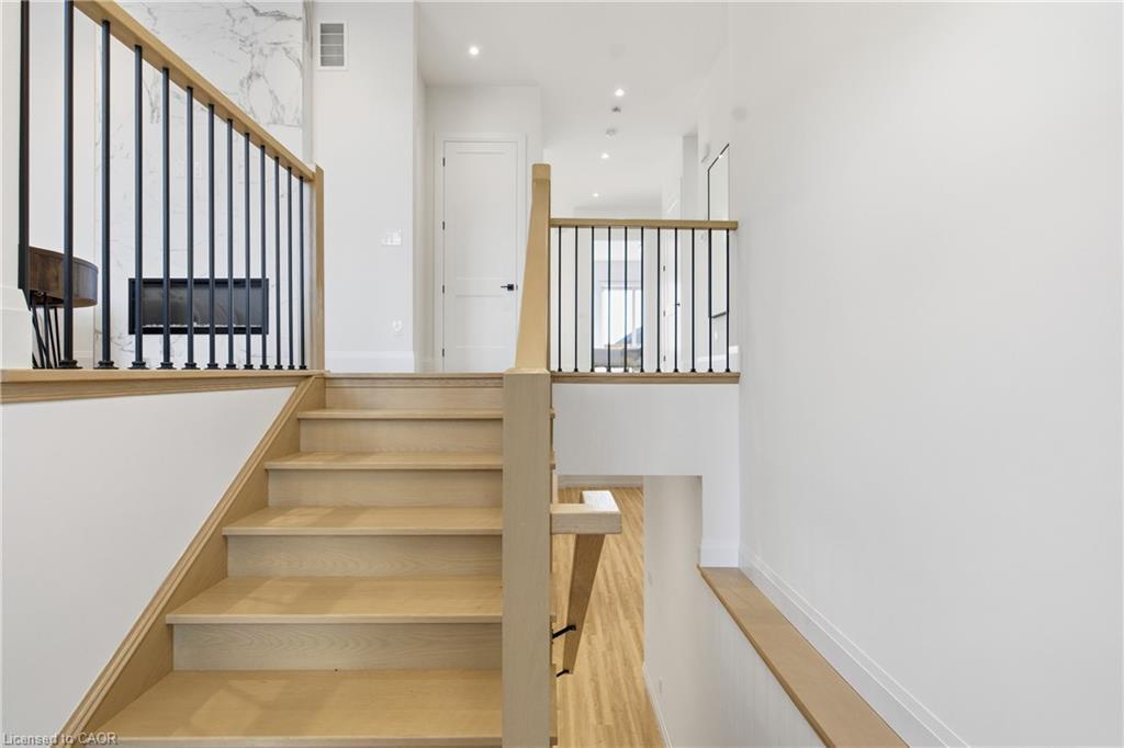 174 Pike Creek Drive, Cayuga, ON - Indoor Photo Showing Other Room