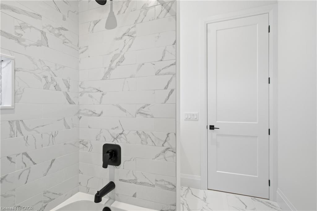 174 Pike Creek Drive, Cayuga, ON - Indoor