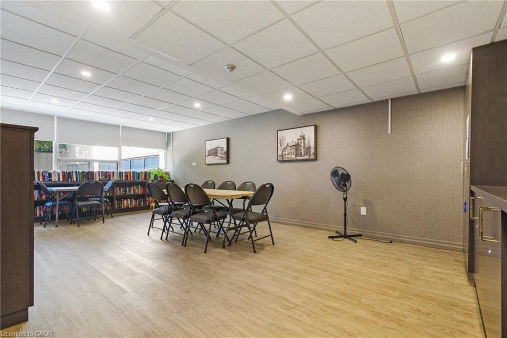 403-120 Duke Street, Hamilton, ON - Indoor
