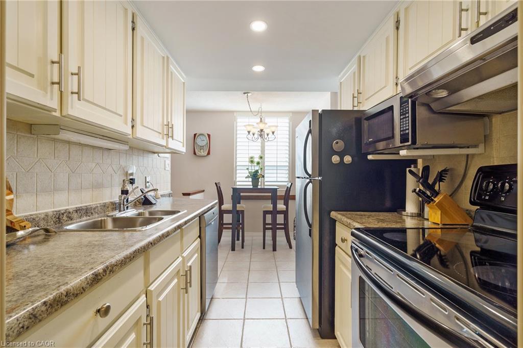 403-120 Duke Street, Hamilton, ON - Indoor Photo Showing Kitchen With Double Sink