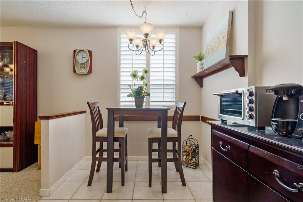 403-120 Duke Street, Hamilton, ON - Indoor Photo Showing Dining Room