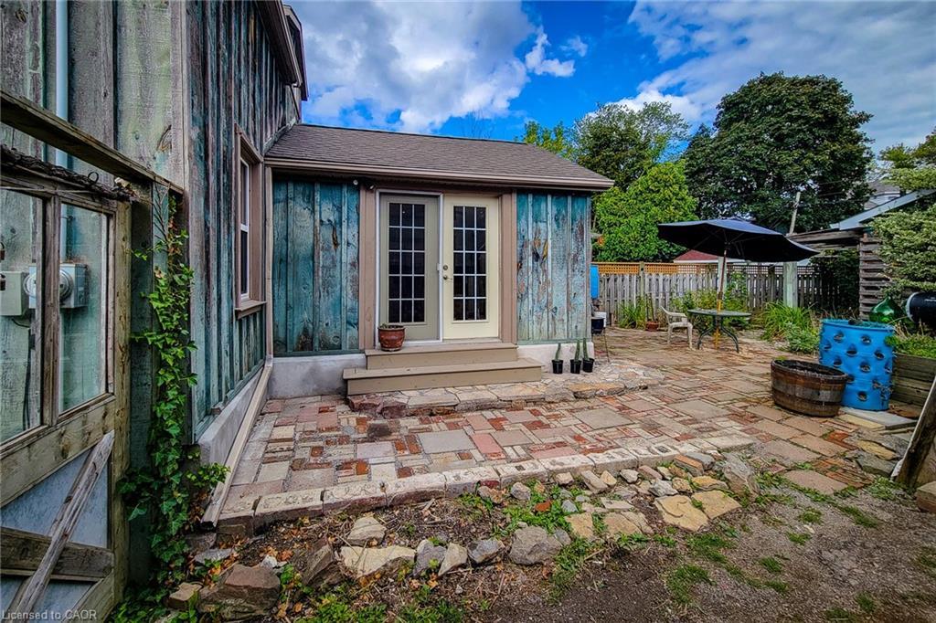 16 Welland Street S, Thorold, ON - Outdoor With Deck Patio Veranda