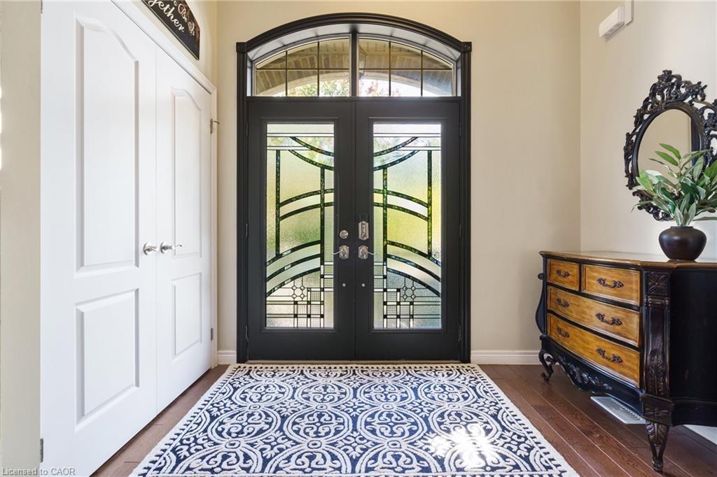 21 Shade Forest Trail, Hamilton, ON - Indoor Photo Showing Other Room