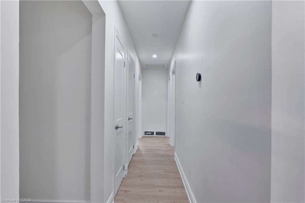 210 Mackan Street, Thorold, ON - Indoor Photo Showing Other Room