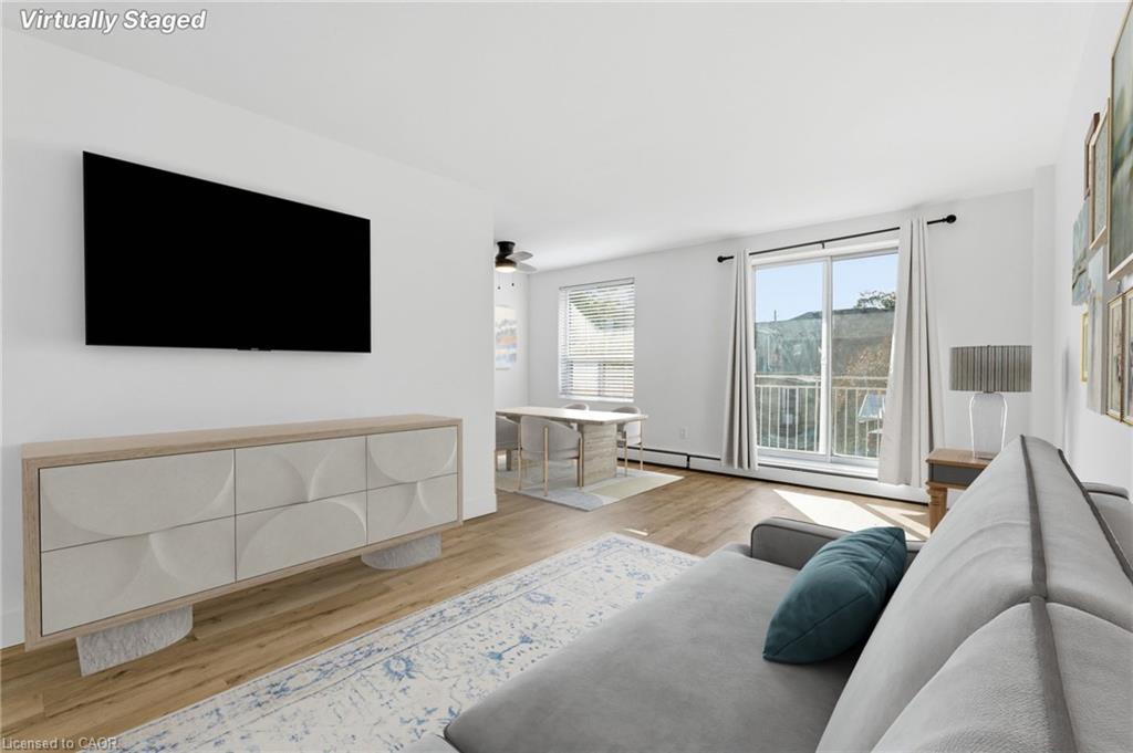 22-2322 King Street E, Hamilton, ON - Indoor Photo Showing Living Room