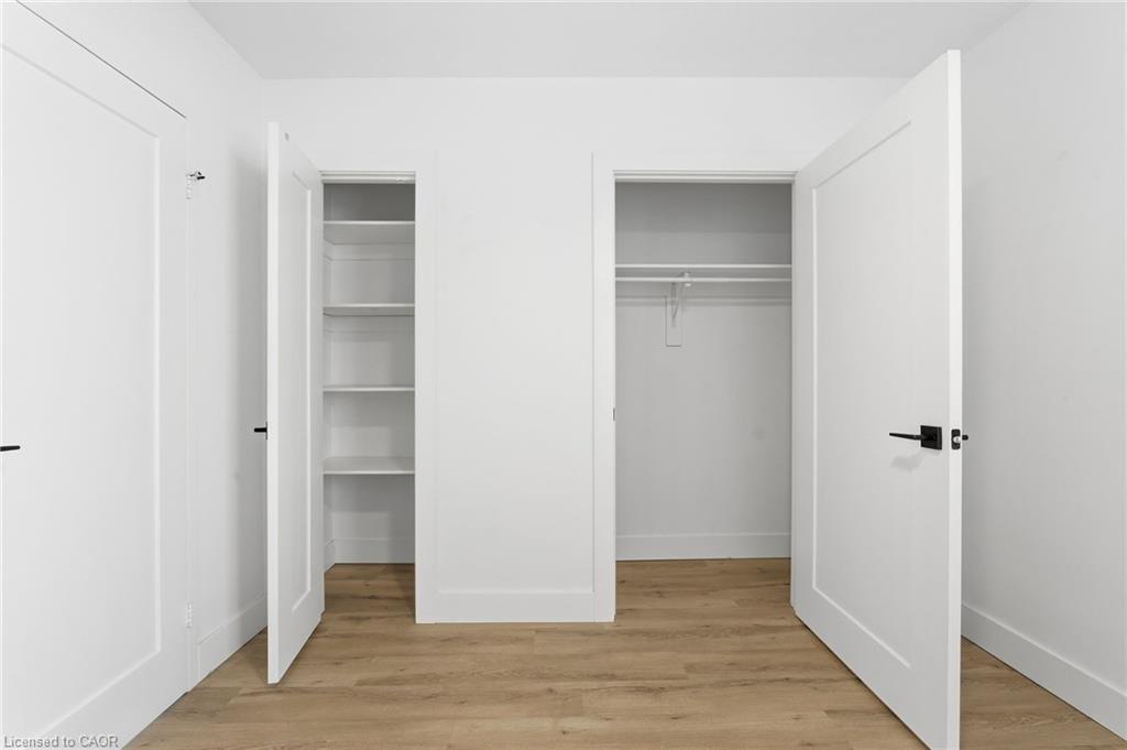 22-2322 King Street E, Hamilton, ON - Indoor Photo Showing Other Room