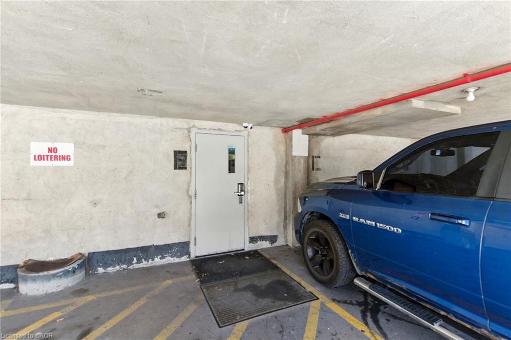 22-2322 King Street E, Hamilton, ON - Indoor Photo Showing Garage