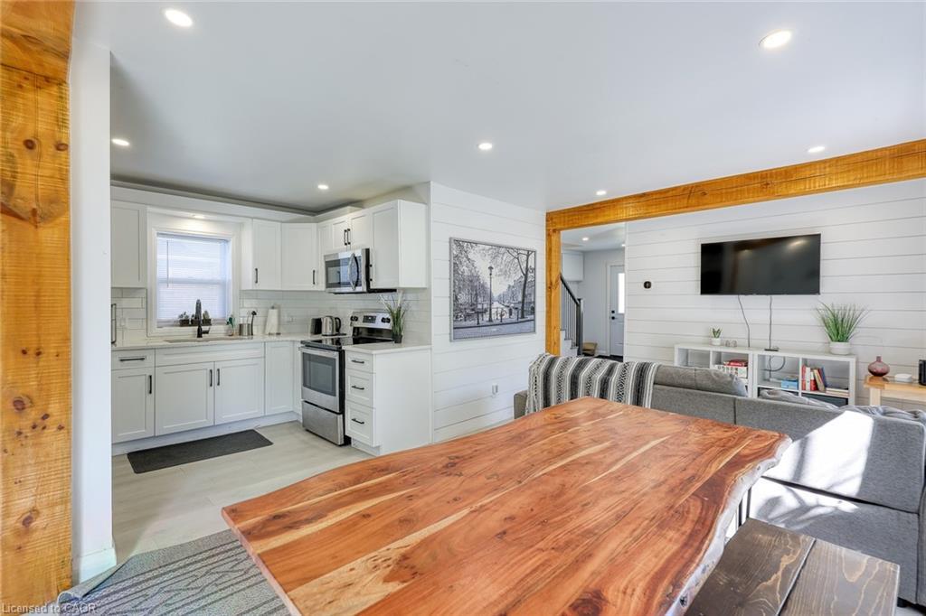 51 Victoria Street, Port Burwell, ON - Indoor