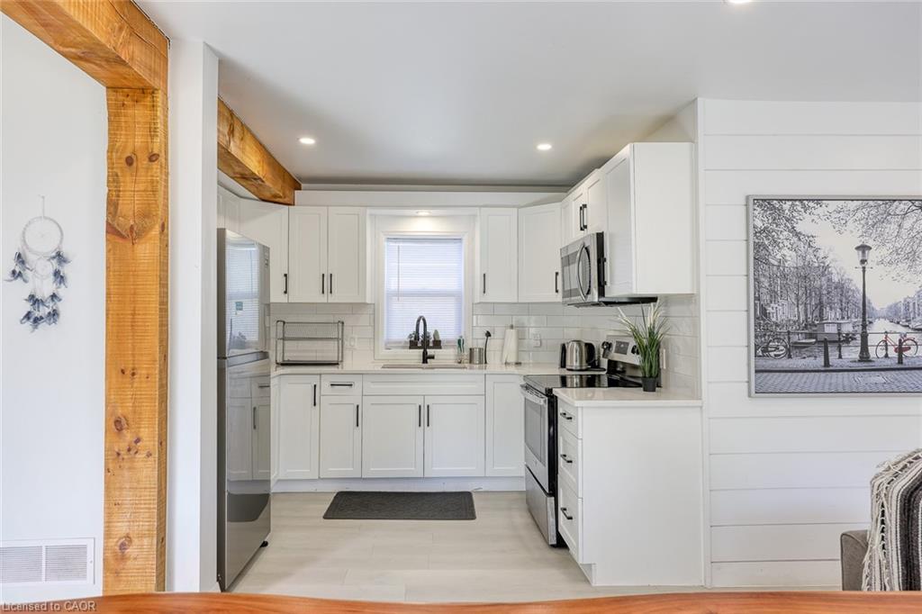 51 Victoria Street, Port Burwell, ON - Indoor Photo Showing Kitchen