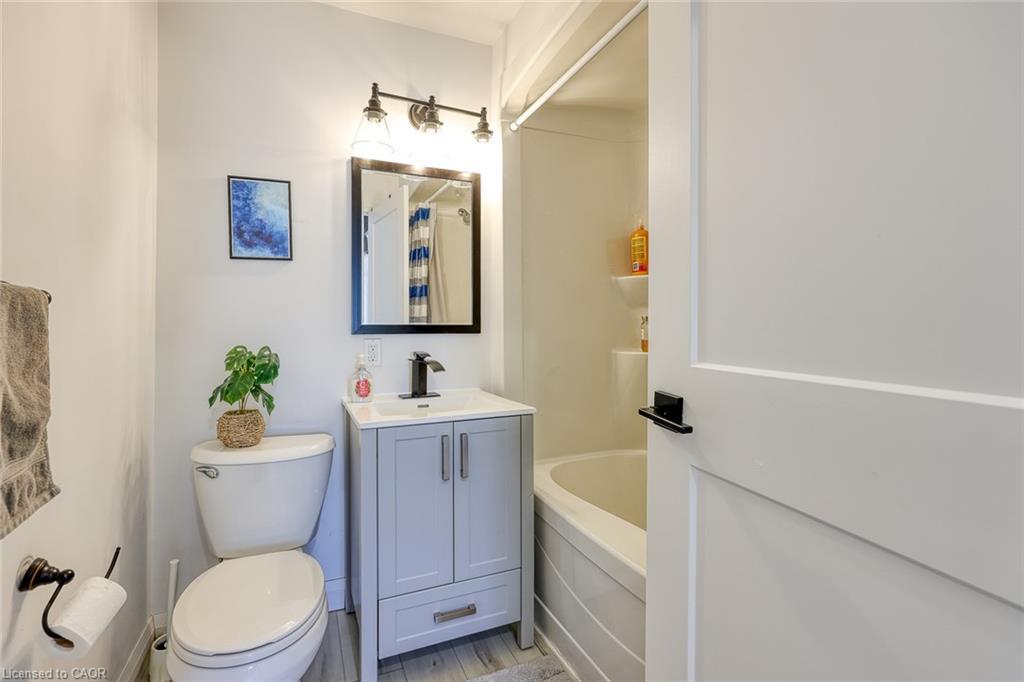 51 Victoria Street, Port Burwell, ON - Indoor Photo Showing Bathroom