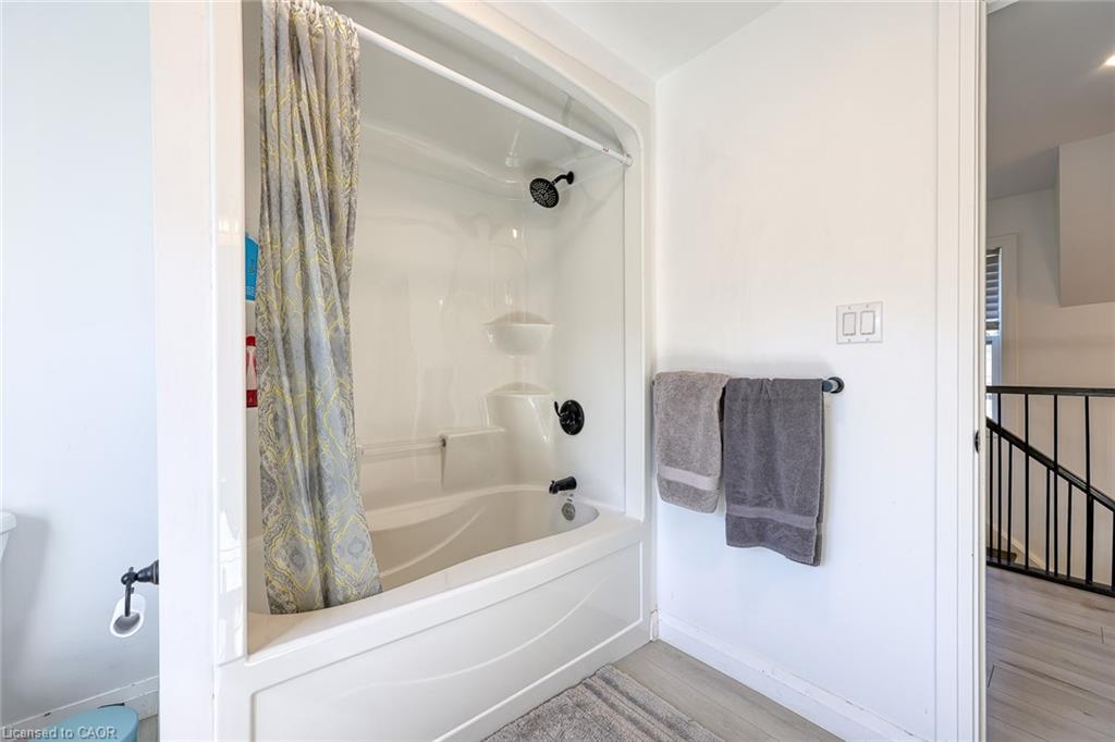 51 Victoria Street, Port Burwell, ON - Indoor Photo Showing Bathroom