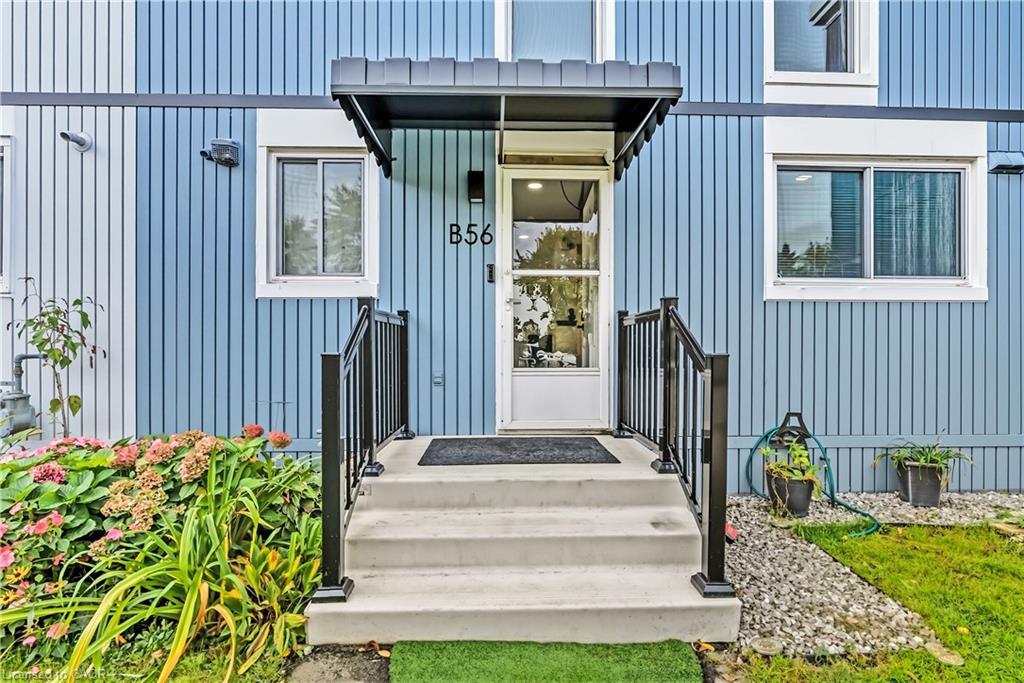 B56-25 Britten Close, Hamilton, ON - Outdoor